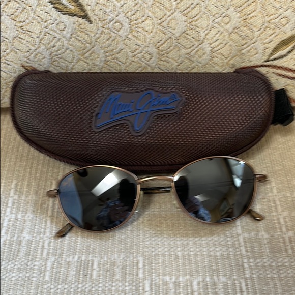 Maui Jim Black and Gold Sunglasses - Picture 7 of 7